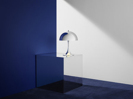Louis Poulsen Panthella mini tafellamp, verlichting