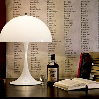 Louis Poulsen Panthella tafellamp acryl, verlichting