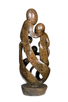 Speksteen beeld gezin 5 personen steen. Familie en geboorte kunst voor jubileum, begrafenis, overlijden. Stenen beeld van vader