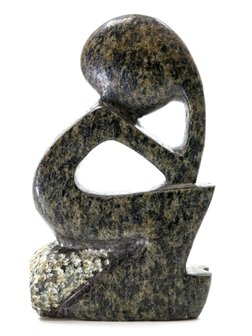 Stenen beeld denker zittend abstract 1 persoon, 14 cm hoog, groen