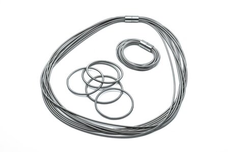 La Molla Collier Twist metalen ketting veren 140871