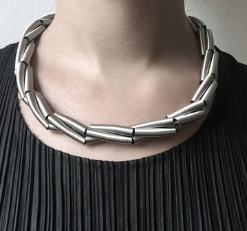 La Molla Collier Tem metalen veren ketting 140540