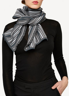 Oleana Sjaal 346 D2 grijs