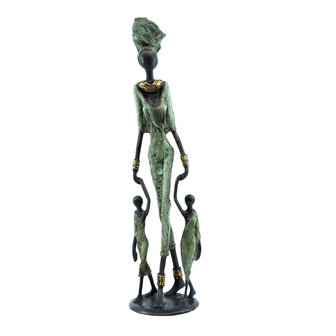 Bronzen beeld moeder met 2 kinderen  |36,5 cm hoog | groen