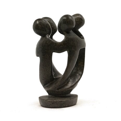 Stenen beeld groep vier personen 20 cm hoog, groen