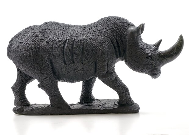 Stenen beeld neushoorn ruw 1 dier, 18 cm hoog, zwart