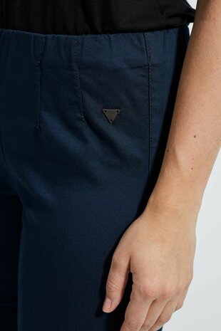 Laurie broek, model Betty Regular basis katoen donker blauw 28111-49200
