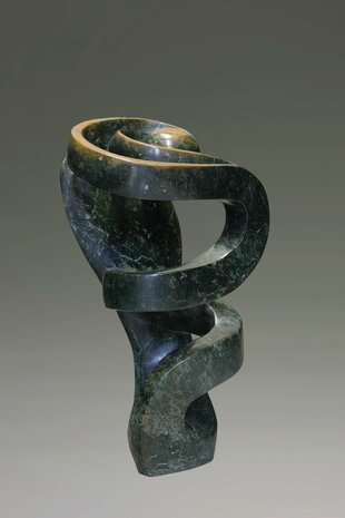 Stenen tuinbeeld uniek, Bloem abstract 