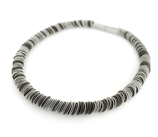 La Molla Collier N 1 Dark ketting veren 140550