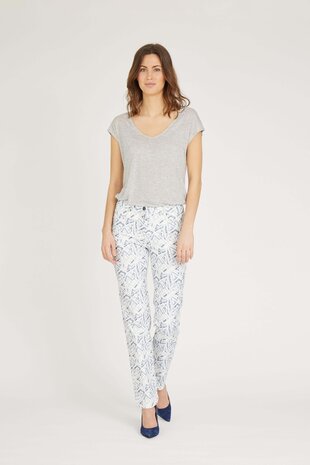 Laurie broek, model Charlotte Regular wit graphic 100362-43406