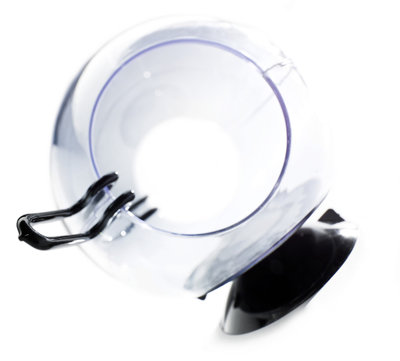 Bird Feeder Born in Sweden voederbol raam