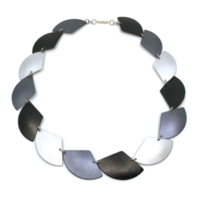 Otracosa Ketting zwart/antraciet/zilver C250