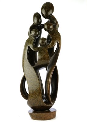 Speksteen beeld familie 5 personen | 59 cm hoog | bruin