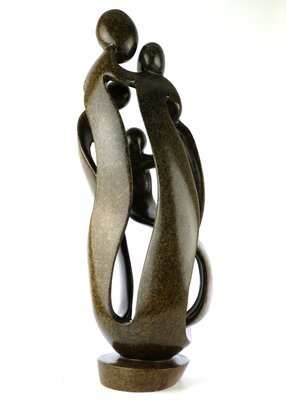 Speksteen beeld familie 5 personen | 59 cm hoog | bruin