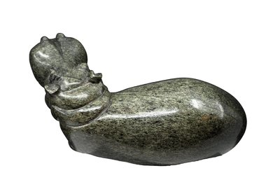 Stenen beeld nijlpaard liggend 1 dier, 9 cm hoog, groen