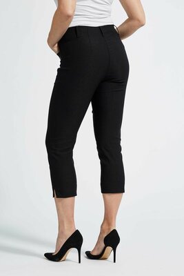 Laurie broek, model Caroline Regular Capri 3/4 basis viscose zwart 28041-99970 