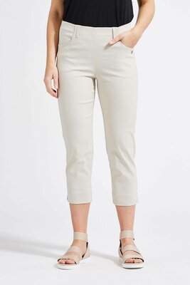 Laurie broek, model Caroline Regular Capri 3/4 basis viscose sand 28041-25137