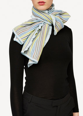 Oleana Sjaal 346 Q licht blauw