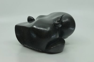 Stenen beeld uniek dier, Hippo, Stabben Masakara, Tengenenge