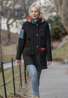 Blaest regenjas model Copenhagen zwart multi