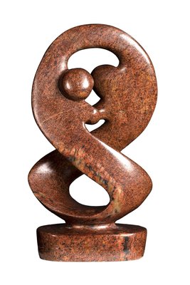 Speksteen beeld twee personen twisted lover | 20 cm hoog | bruin/rood