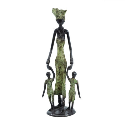 Bronzen beeld 2 kinderen lopend met moeder | 24 cm hoog | groen