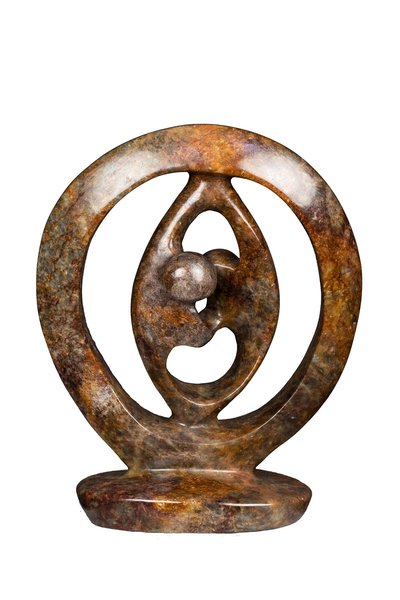 Speksteen beeld ring lover twee personen | 17 cm hoog | bruin