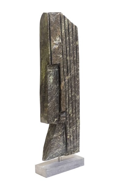 Stenen beeld uniek, Queen, Fanuel Maruza