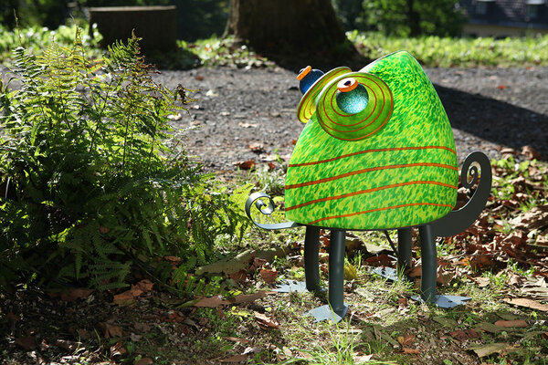 Glasstudio Borowski Chameo, Kameleon groen met oranje strepen