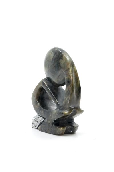 Speksteen beeld denker zittend abstract 1 persoon | 8 cm hoog | groen